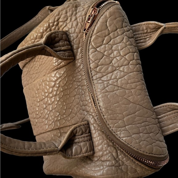 Medium Alexander Wang tan and rose gold Rocco - Picture 2 of 13